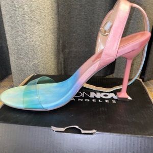 Fashion nova -multicolor heels size 7